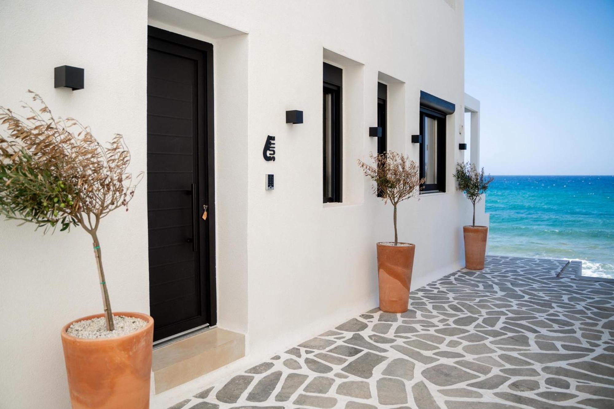 Portara Seaside Luxury Suites Naxos City エクステリア 写真