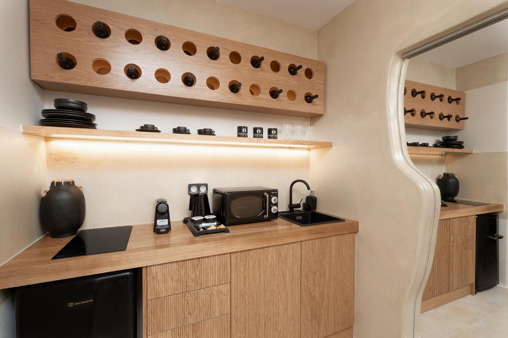 Portara Seaside Luxury Suites Naxos City エクステリア 写真