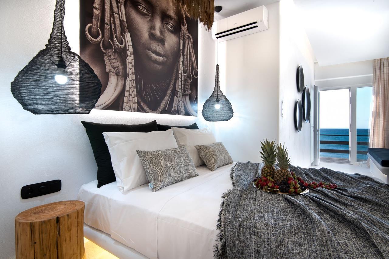 Portara Seaside Luxury Suites Naxos City エクステリア 写真