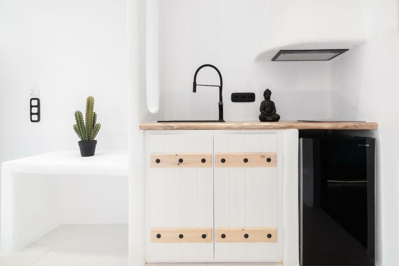 Portara Seaside Luxury Suites Naxos City エクステリア 写真